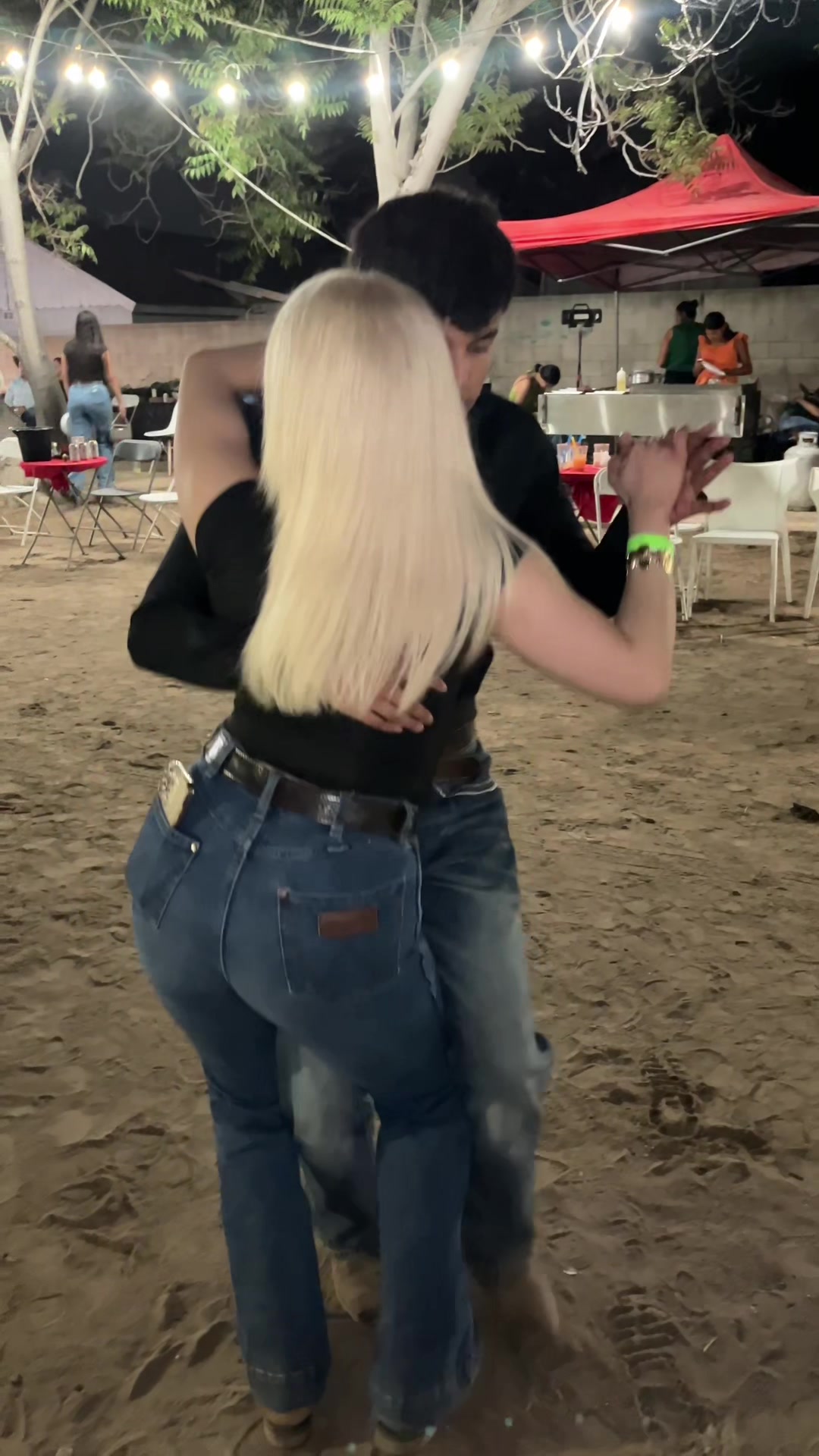 @Axelito 🤪🤠