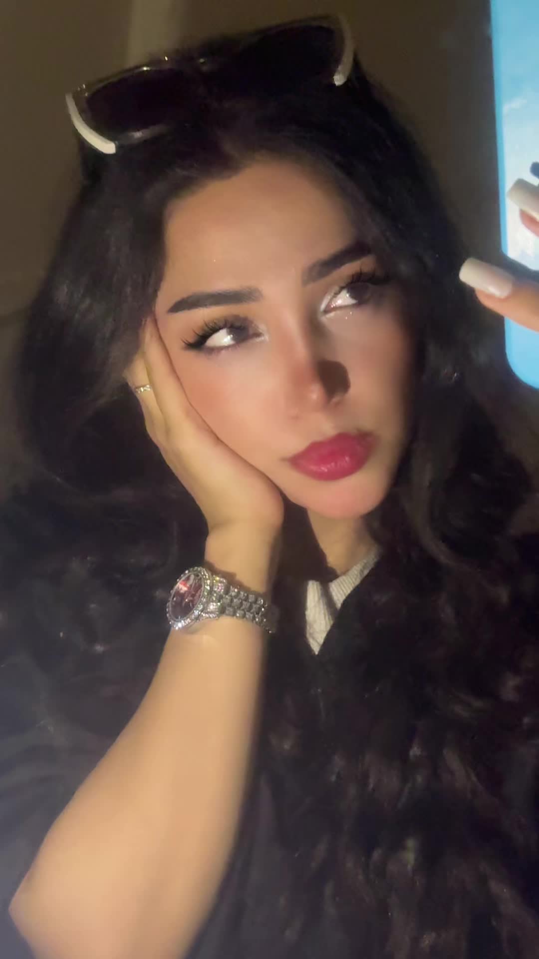 @Melikafarahani