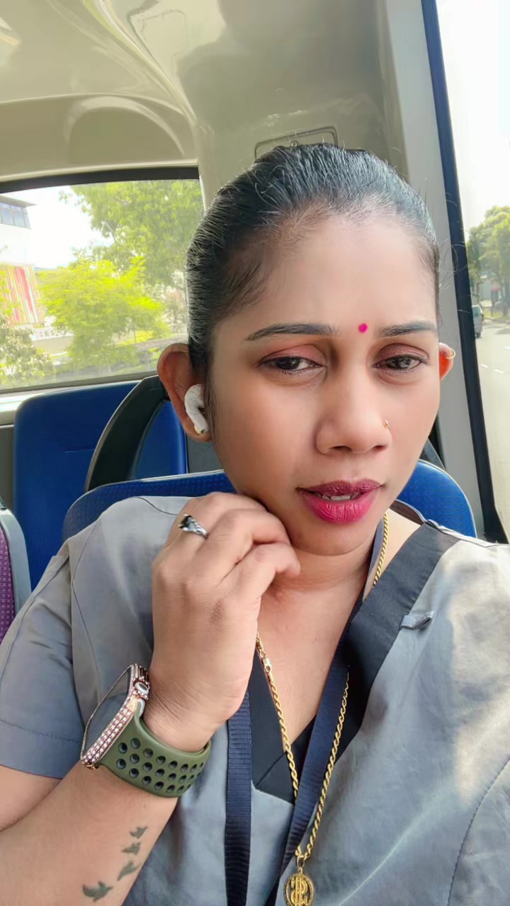 @06cutedilani🇱🇰🇸🇬