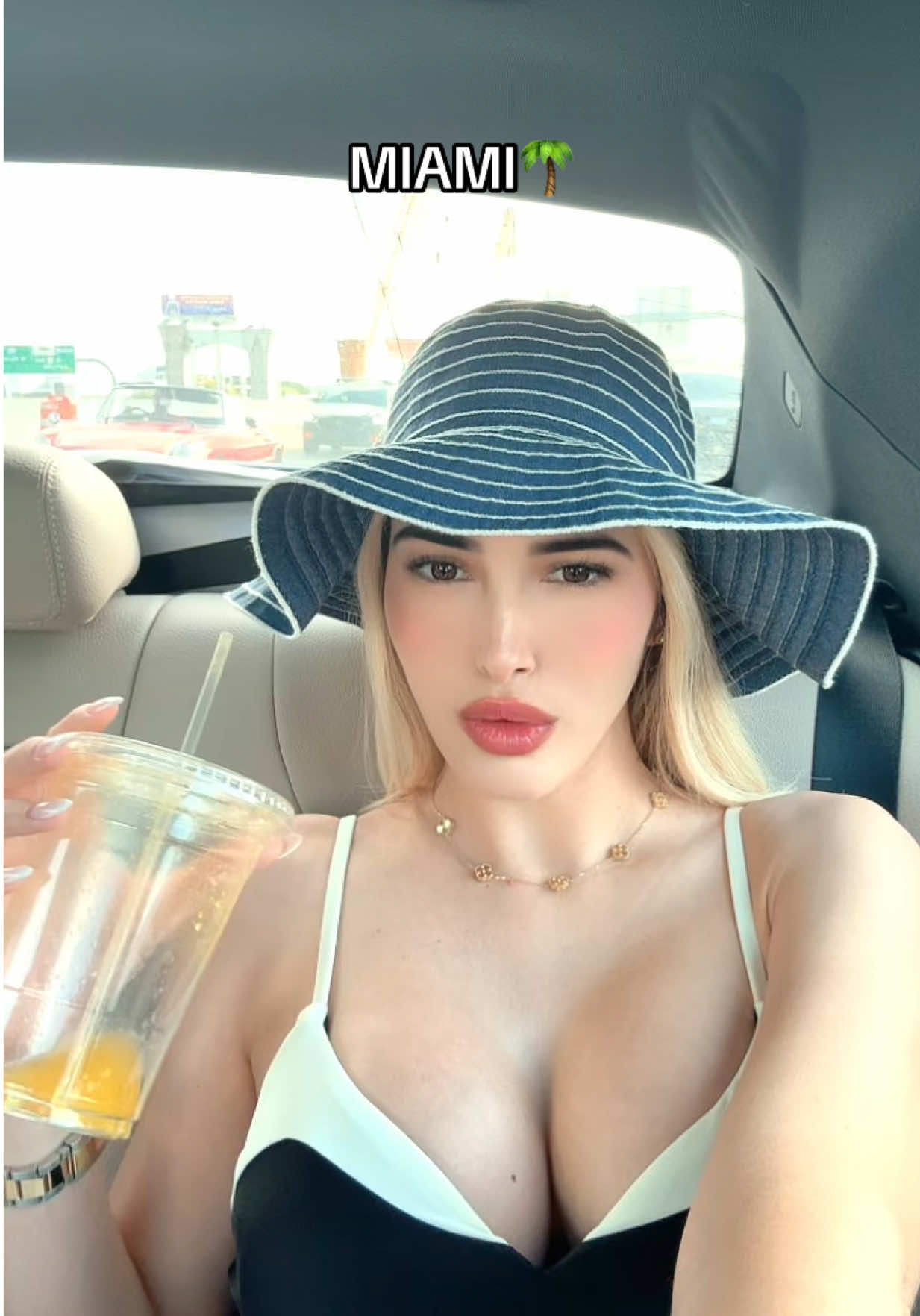 @mel_