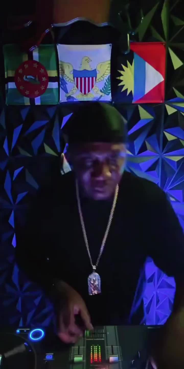 @StarGeneral_y2k🇻🇮🇦🇬🇩🇲