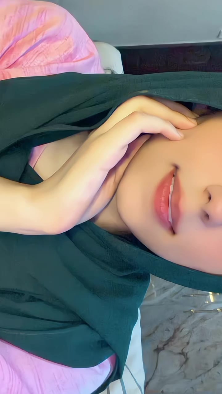 @Emaan ...💅🏻