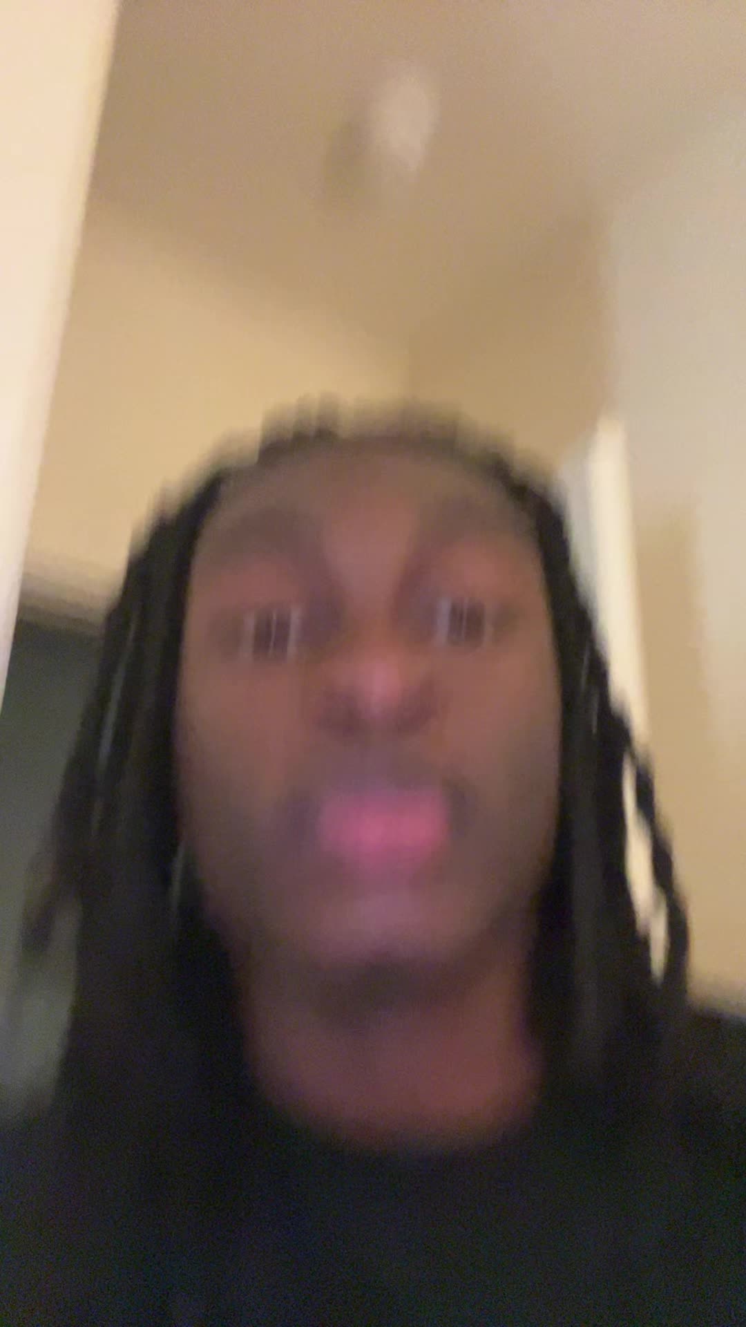 @️