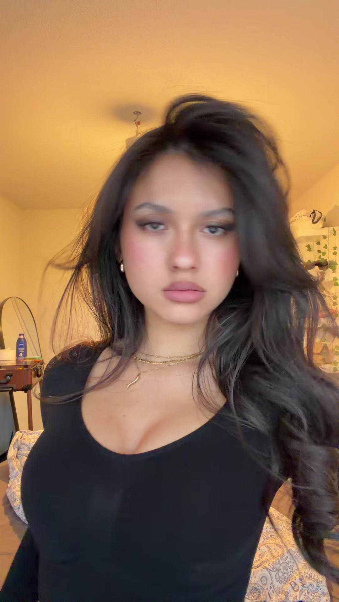 @youngqueenzbb