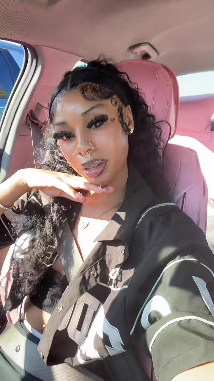 @Rayven🕸️🕷️