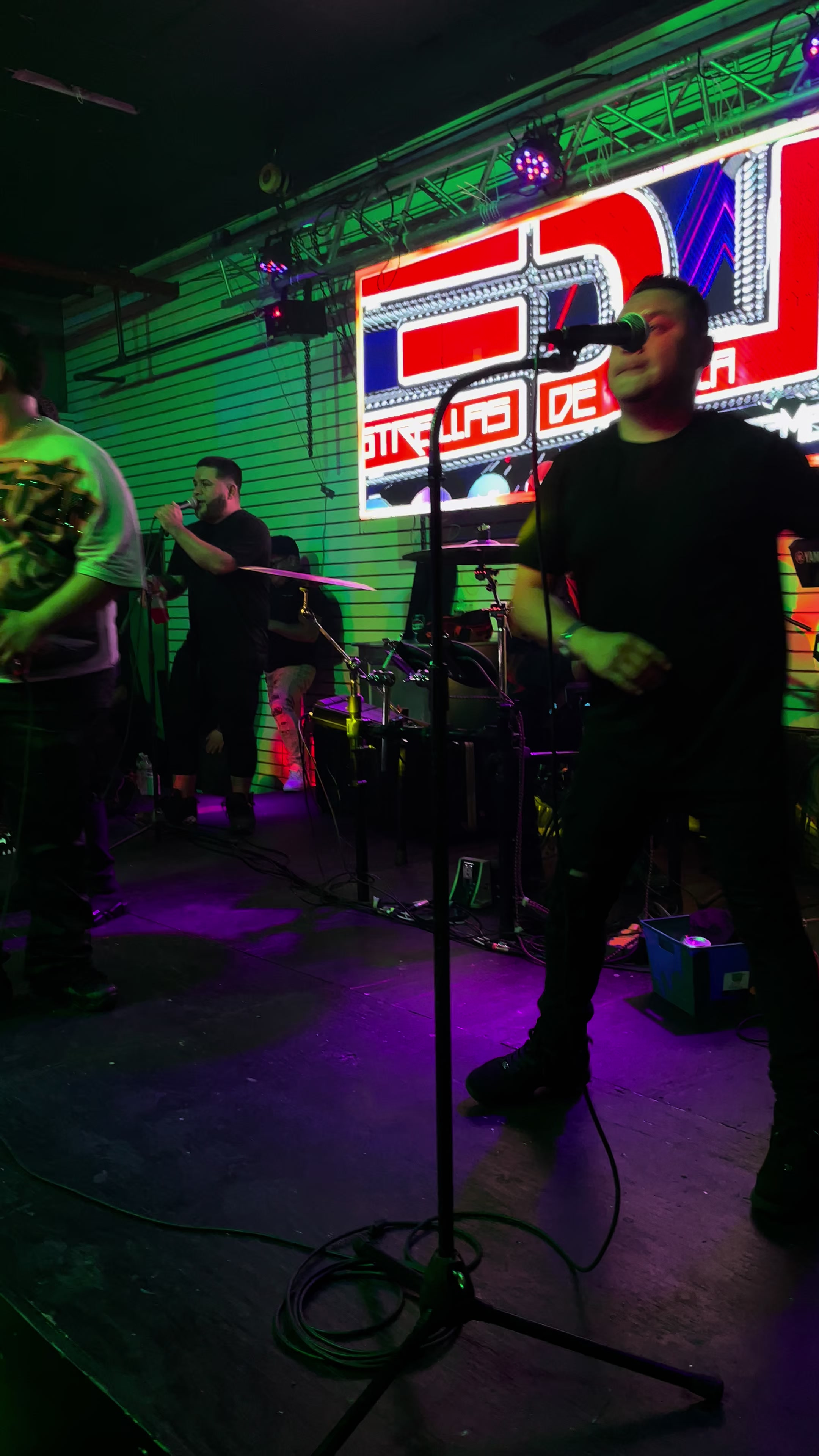 @El Del Ambiente Chido