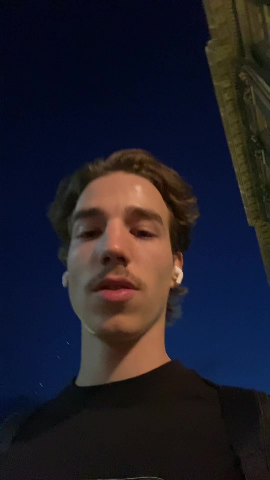 @🧛🏼