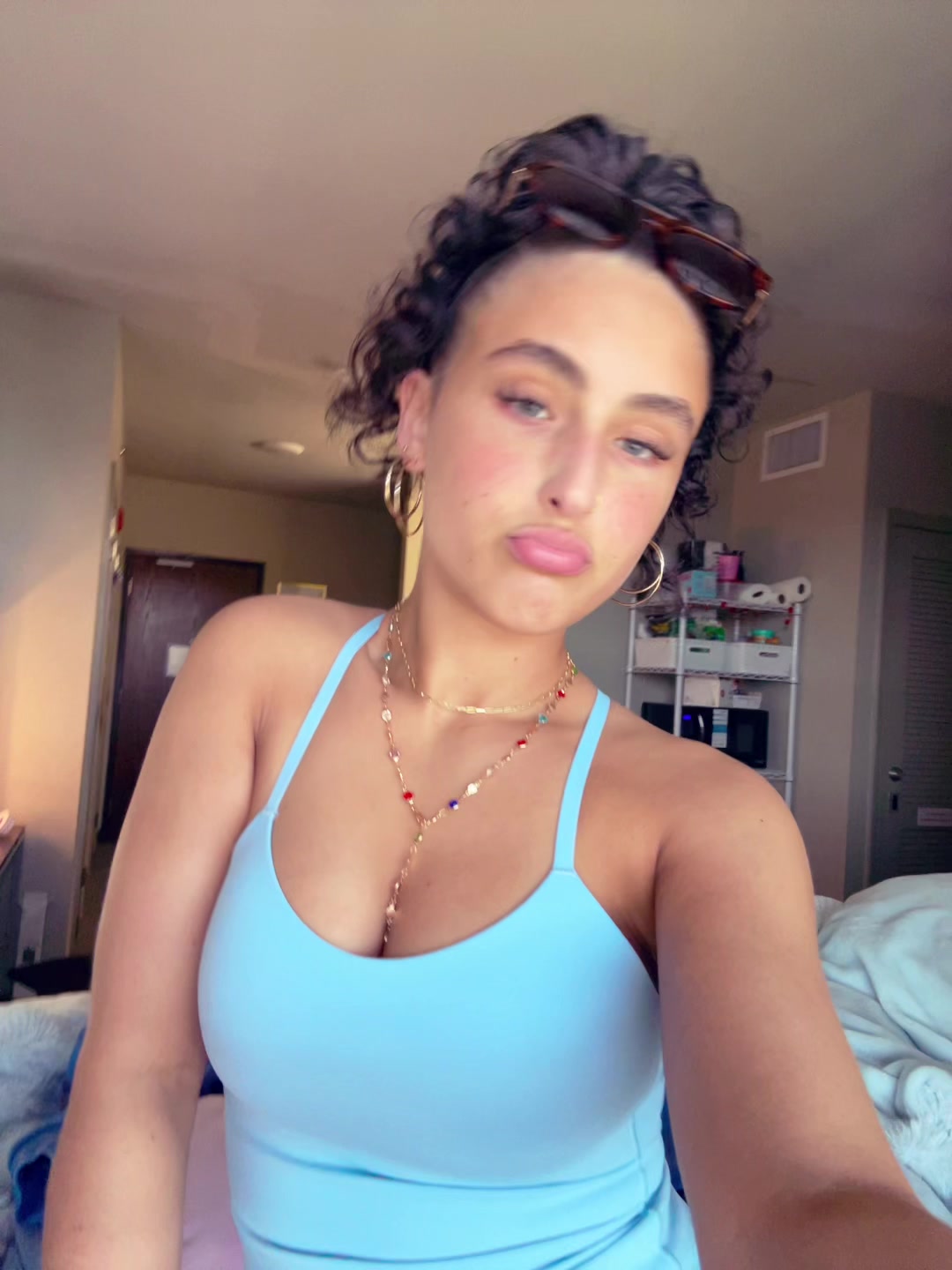 @livv.broyard