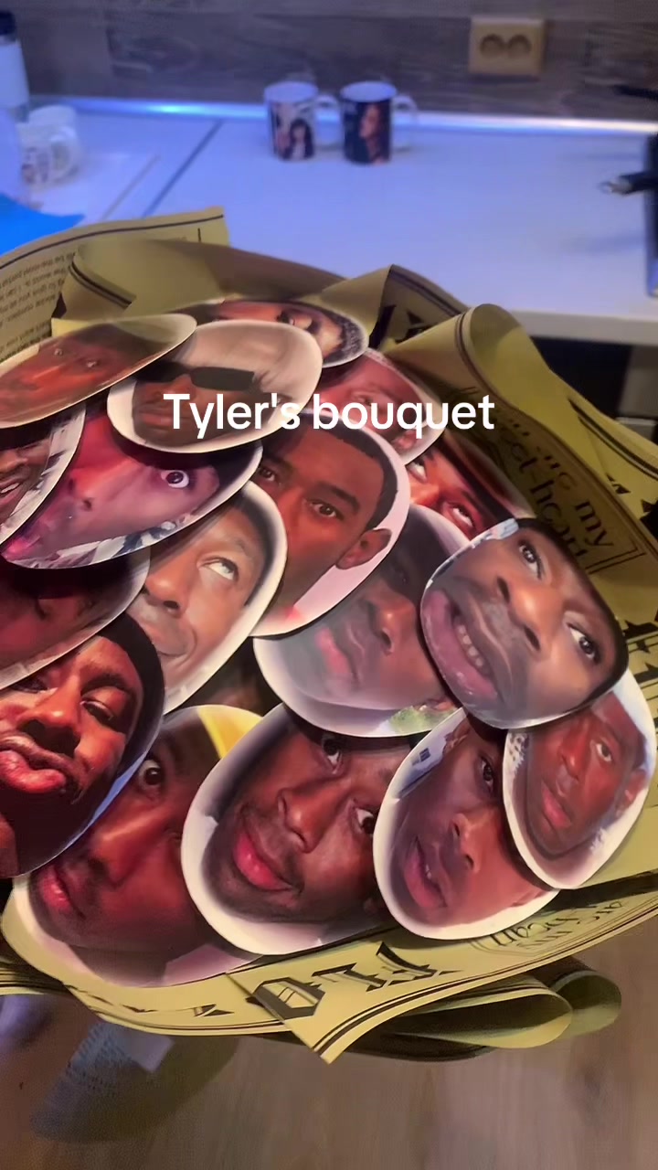@tweklou