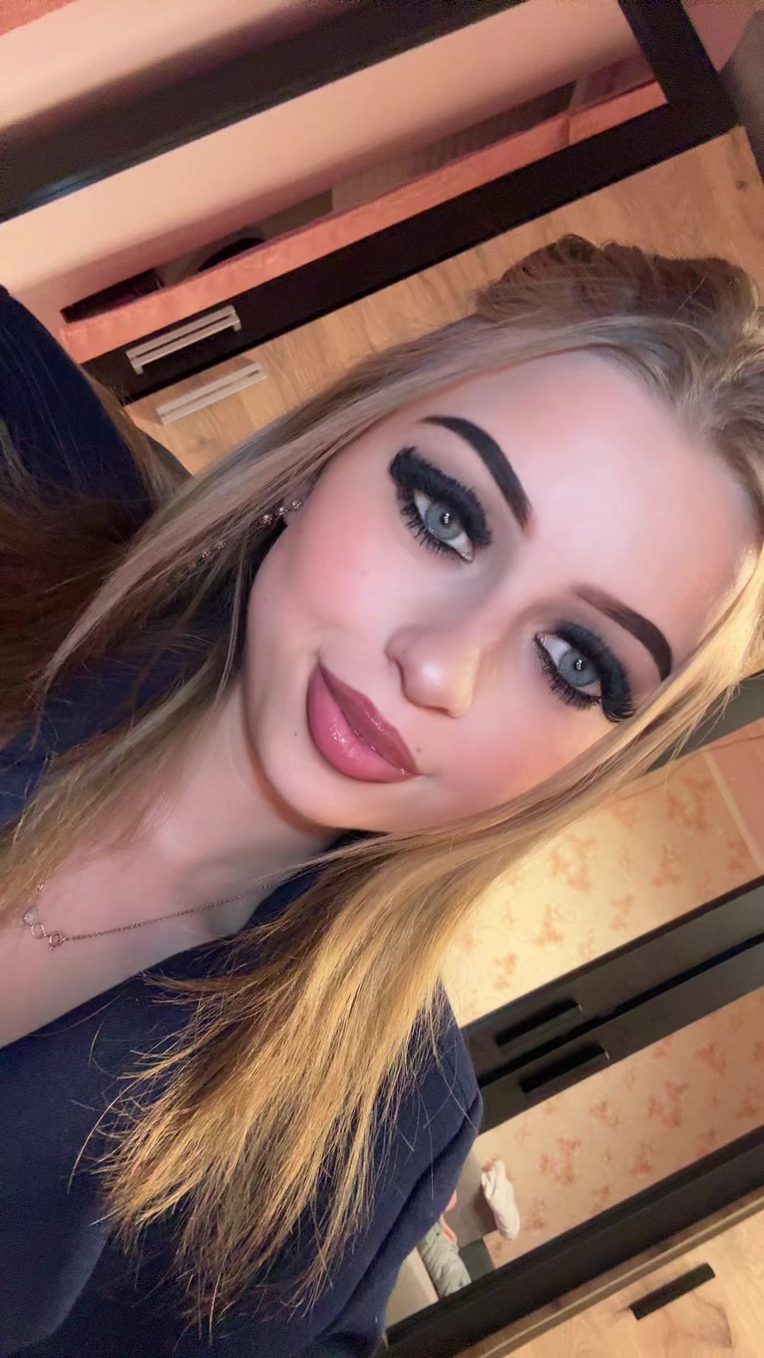 @Lili&agrave;na szem&eacute;lyesen🐆😝