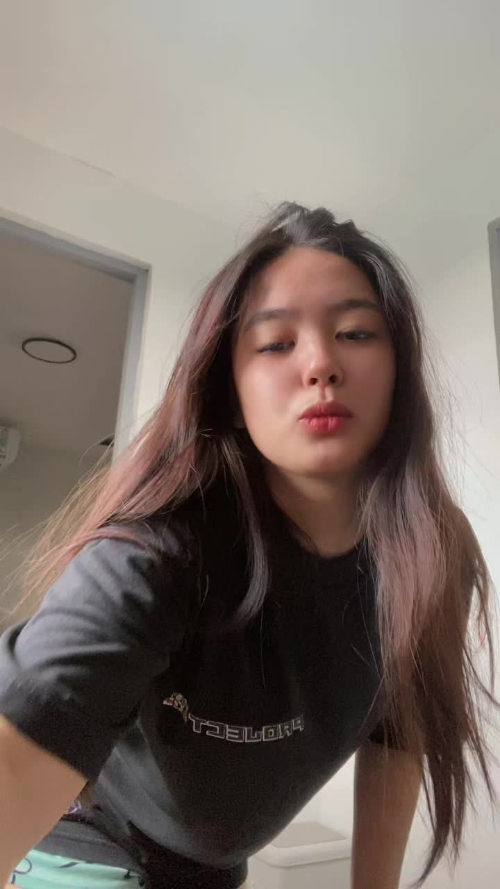 @Zey