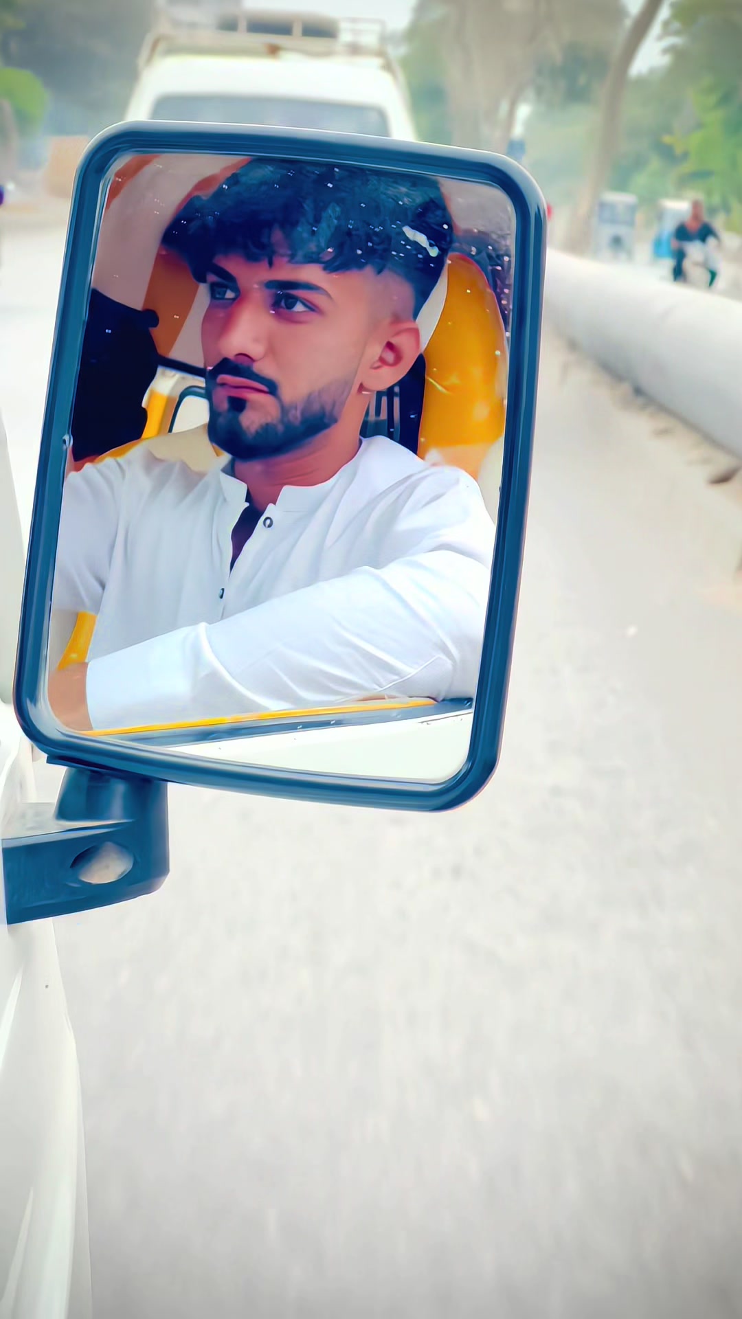 @M ی E R ツ صا حب🔥