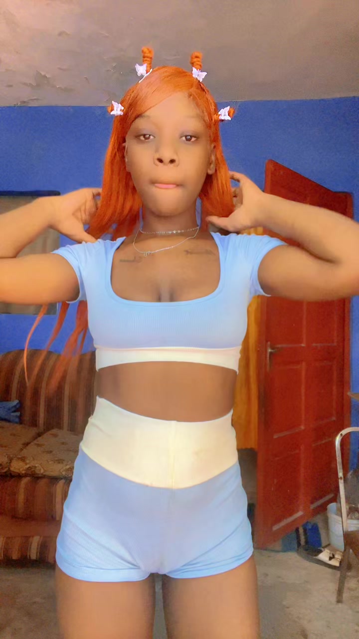 @_shaniek_