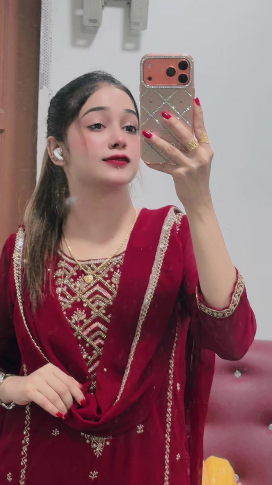 @Aniya chowdhury ani ( Moni)