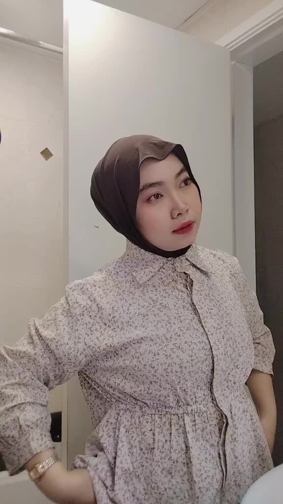 @Queen_Bee🐝🇭🇰