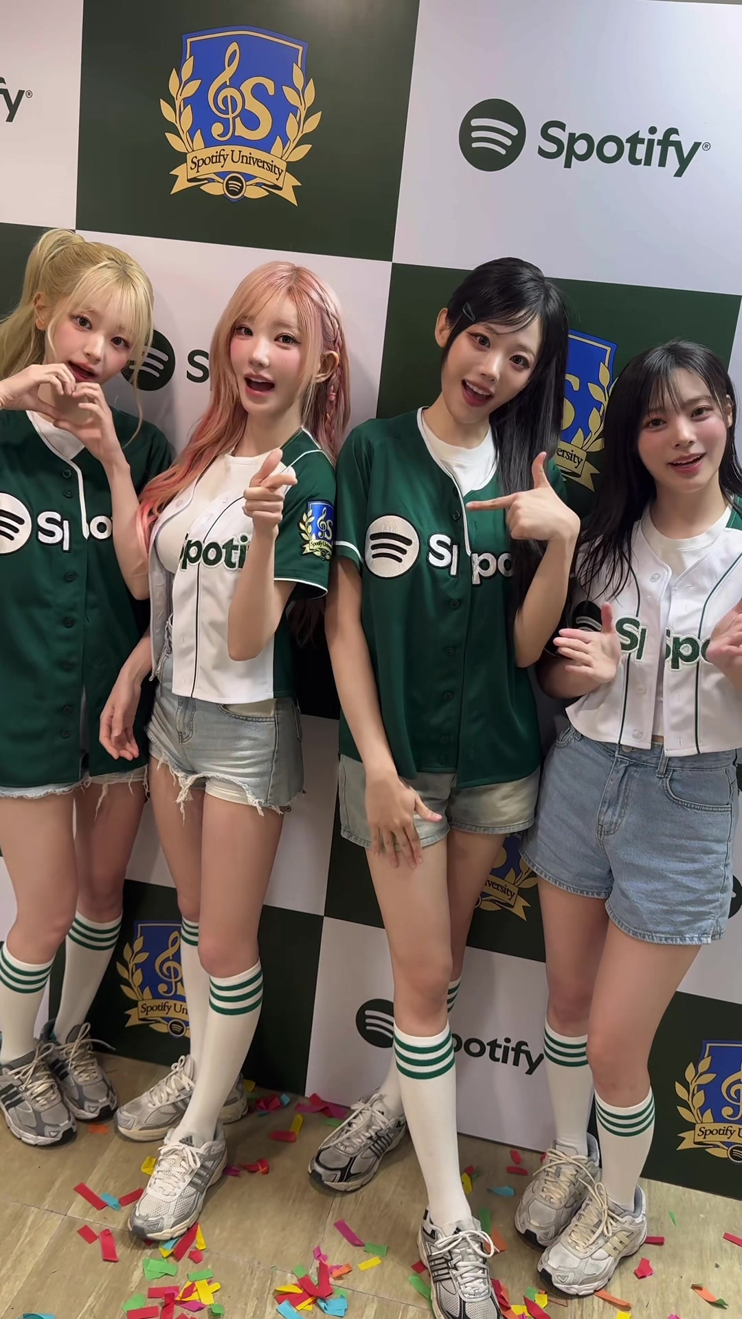 @QWER