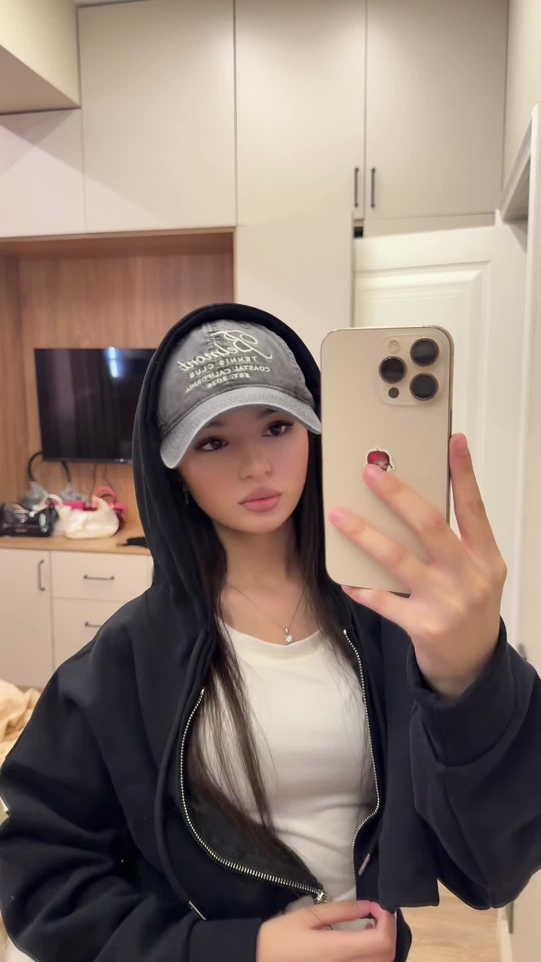 @𝟏𝟕𝟕