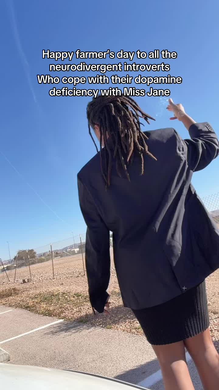 @HeyMissFay_