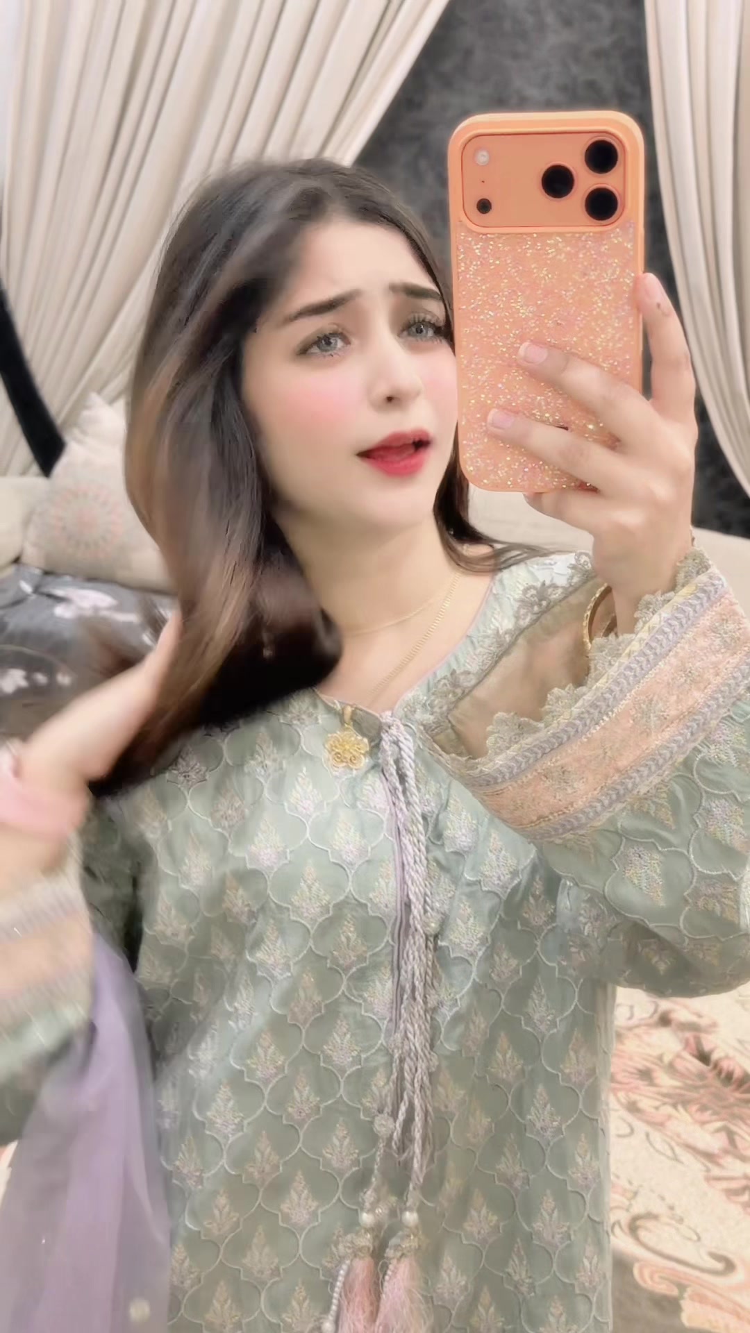 @Hayyatkhan