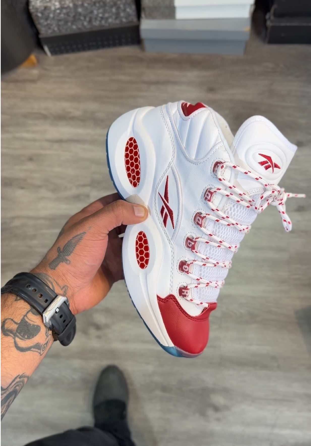 @MONKEYSHOES
