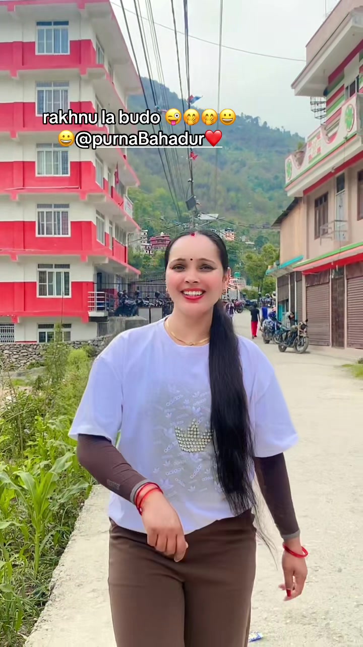 @आसिना बराल 🤗❤️🫶