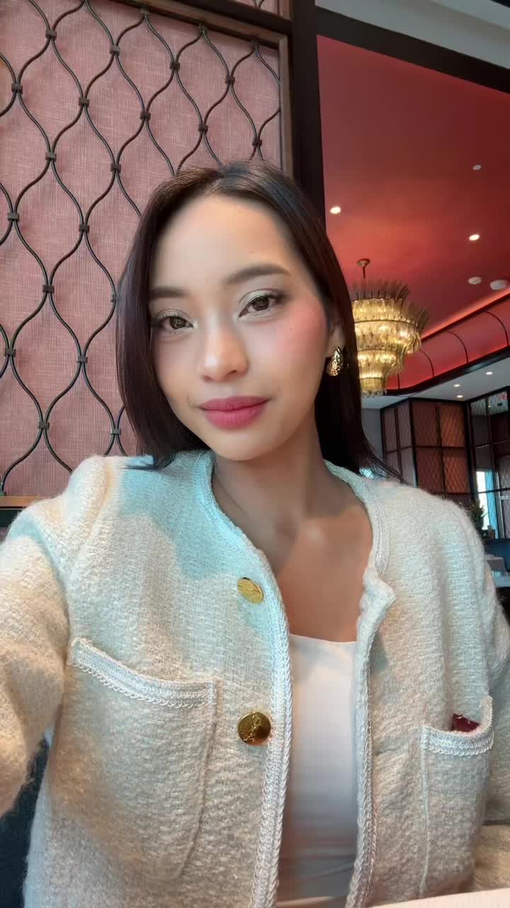 @naomibby