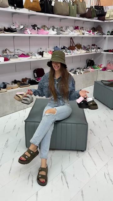 @Luxuria