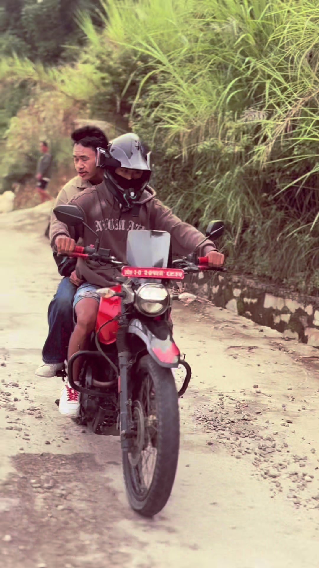 @MR_THAKURI
