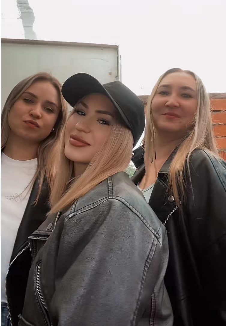 @Алиюшка 🌸