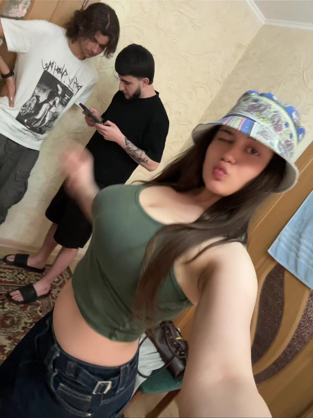 @Варя