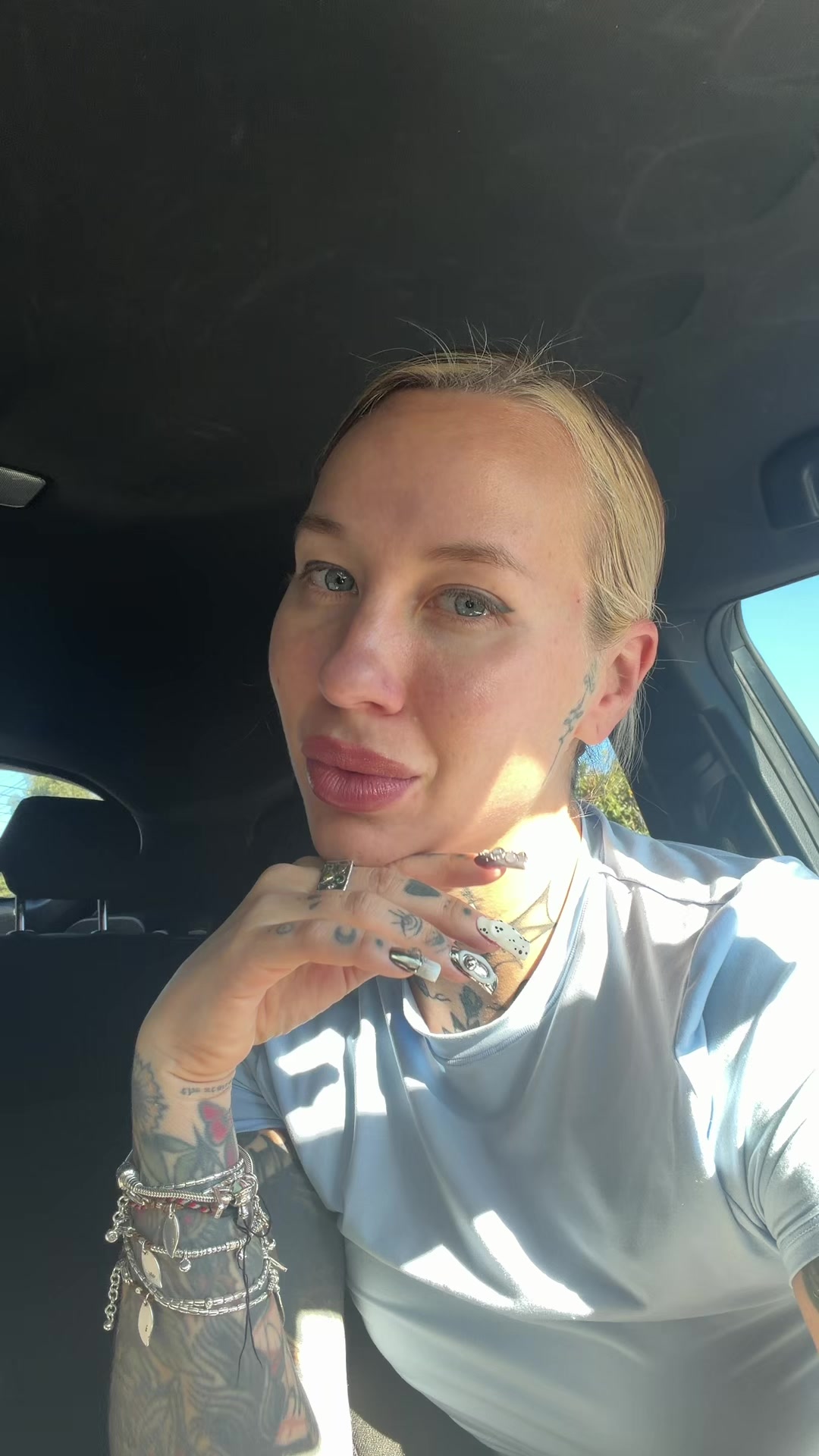 @Feifeiluna