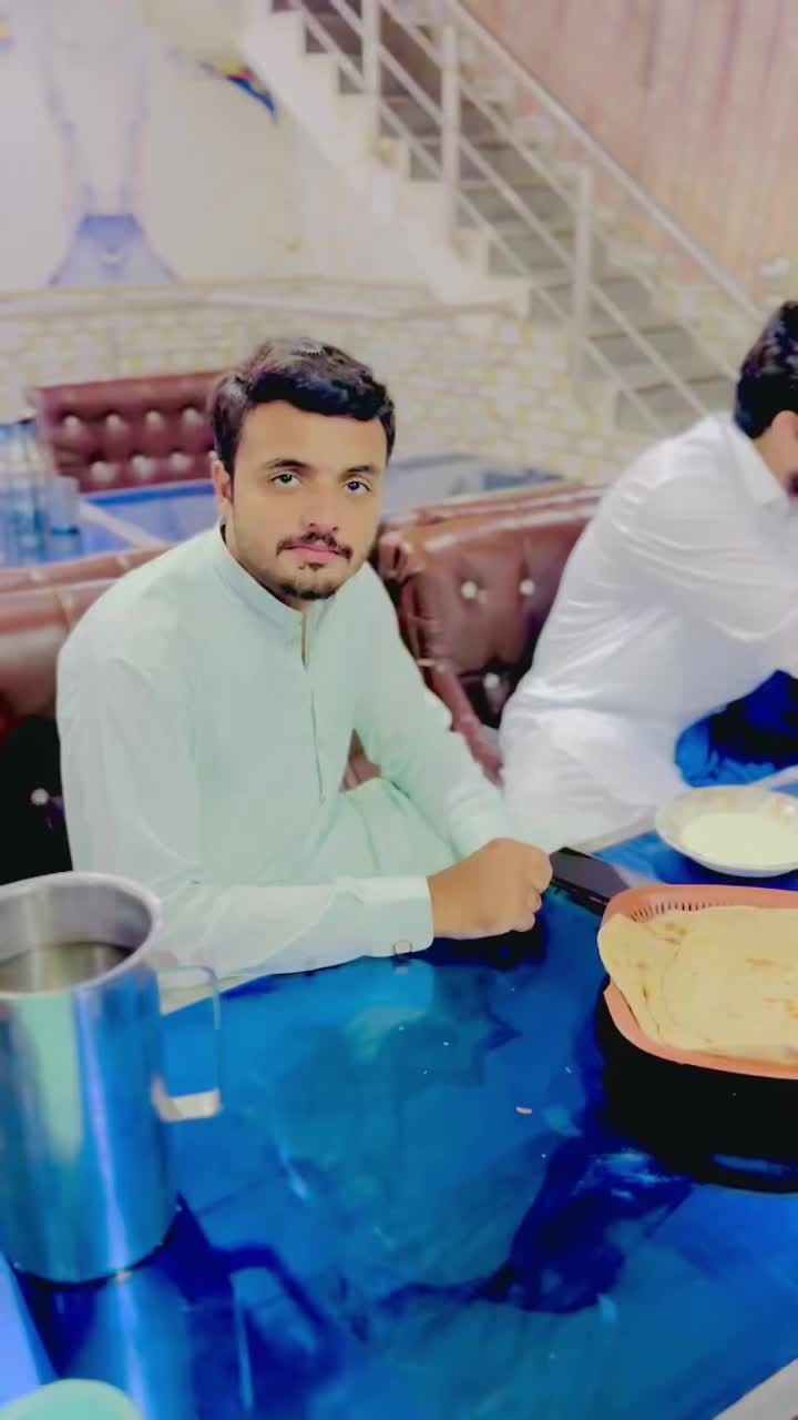 @#Nasirsumblii🇵🇰🇮🇹