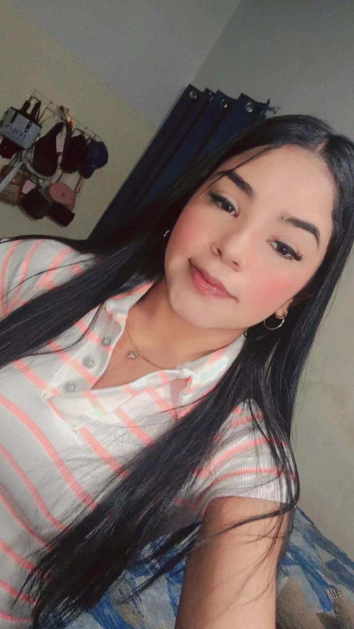@Génesis Alexandra🩷✨️