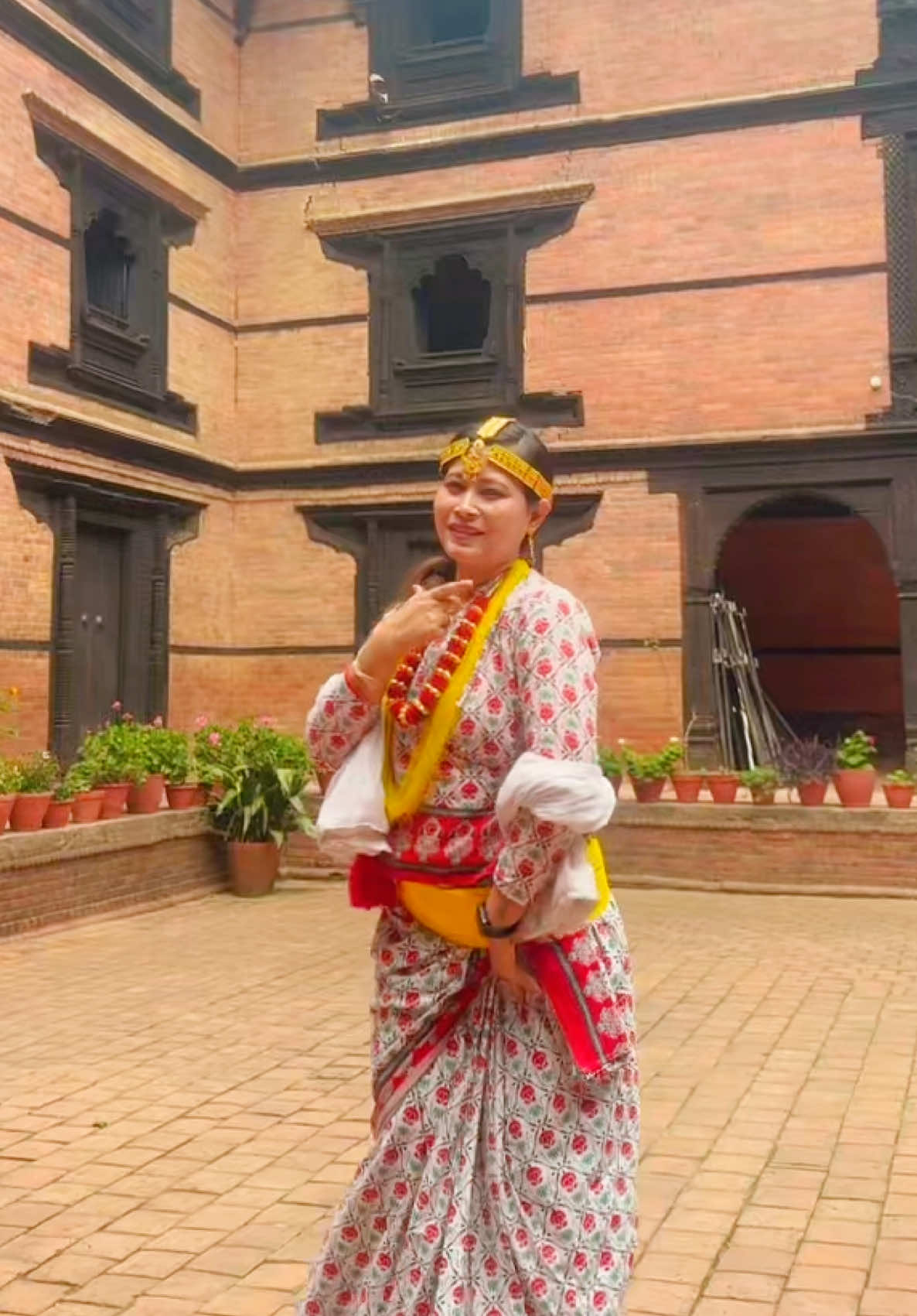 @saru lama🧿