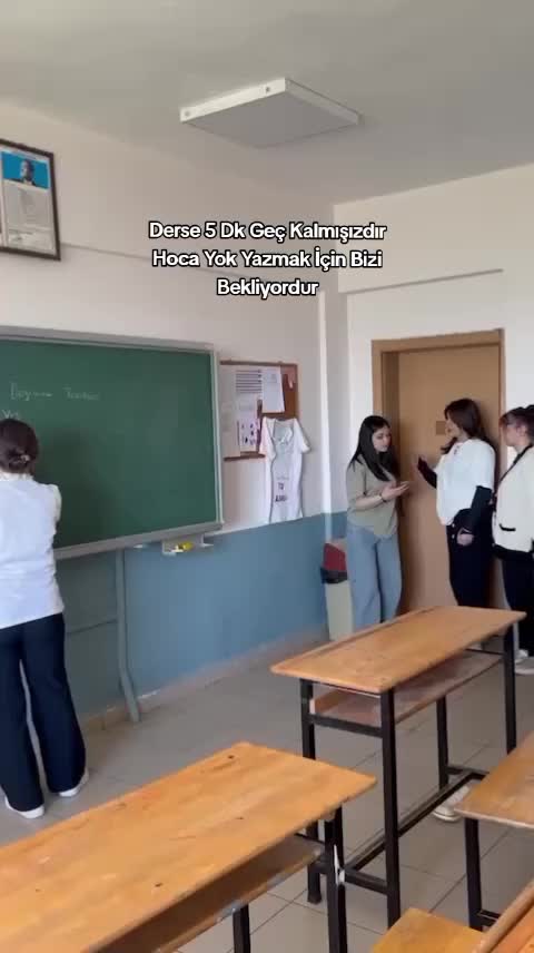 @ᴍ/ᴋ