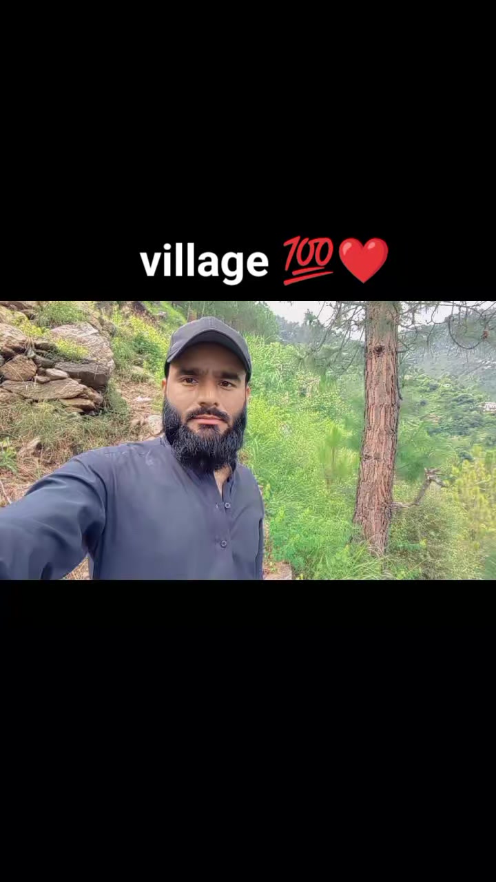 @❣️>.<