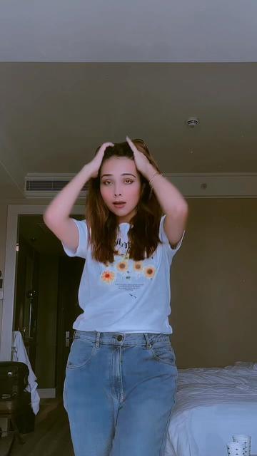 @Awwwbonti