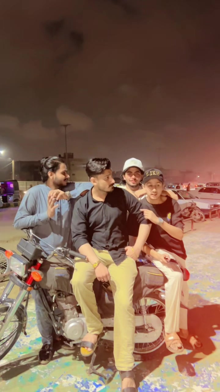 @حمزہ🪐