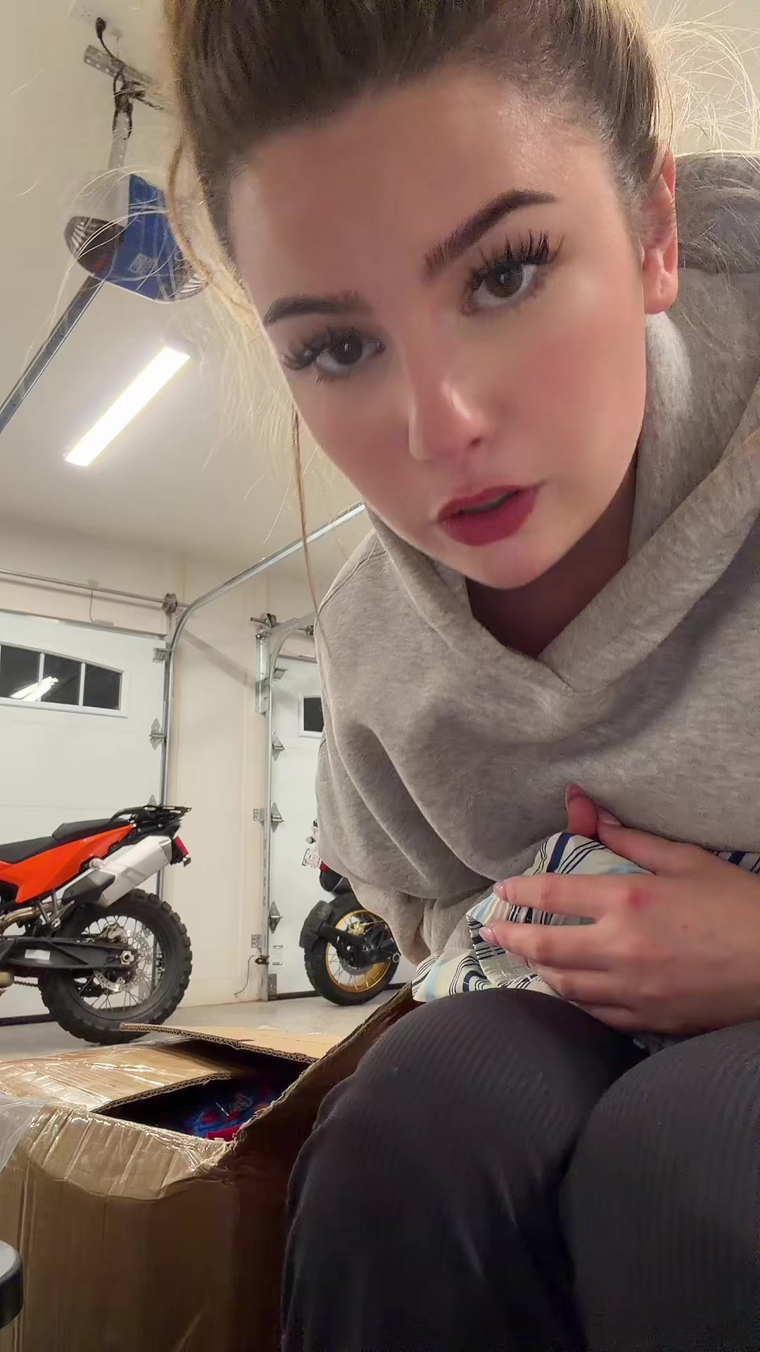 @ashleyardor