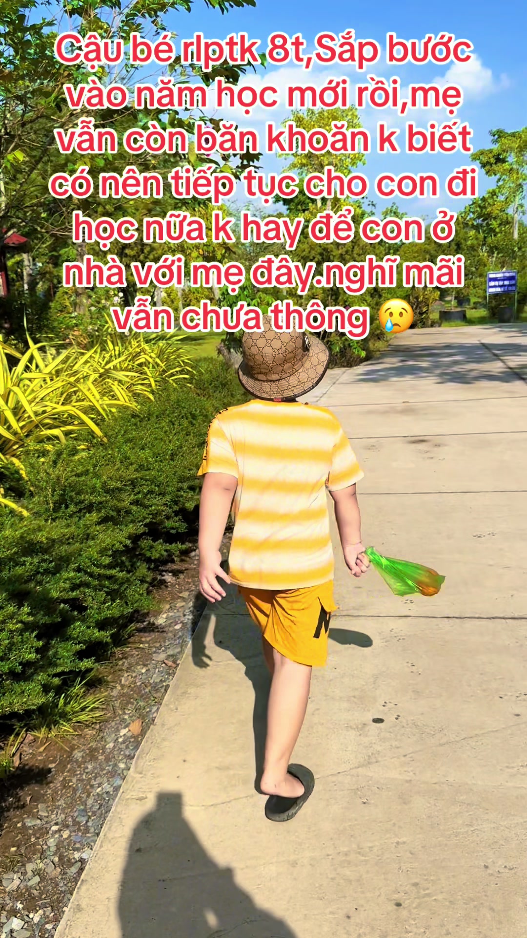 @S&ocirc;c&ocirc;la Trắng