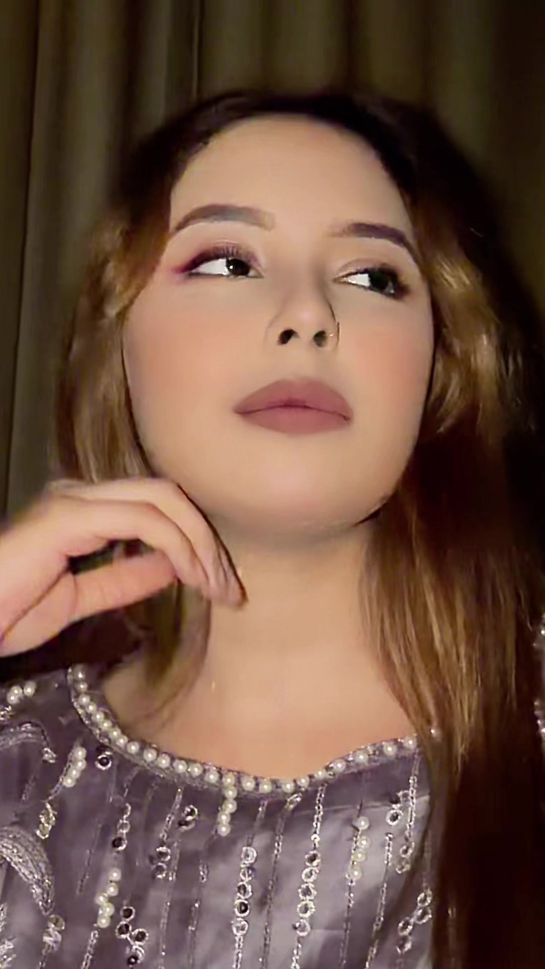 @xshaya×