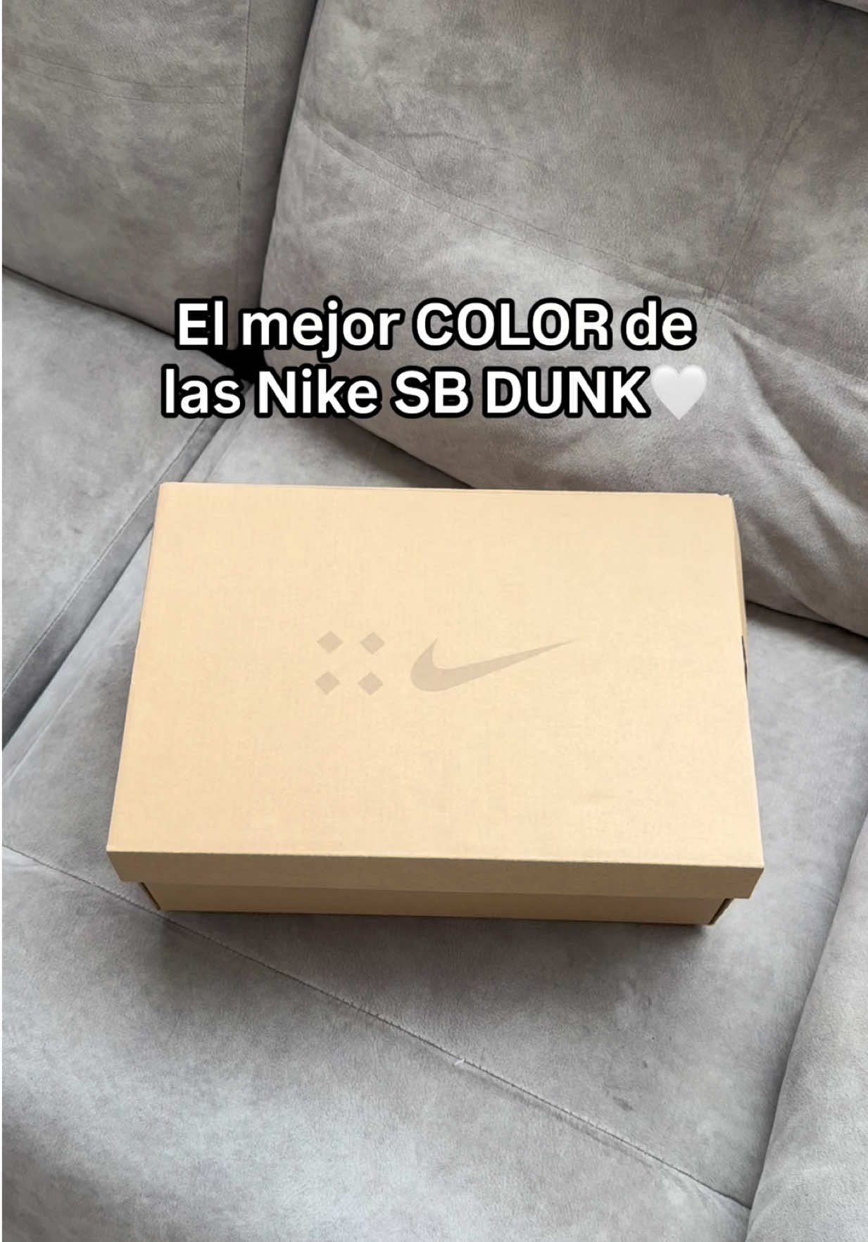 @SKY SH&Oslash;ES