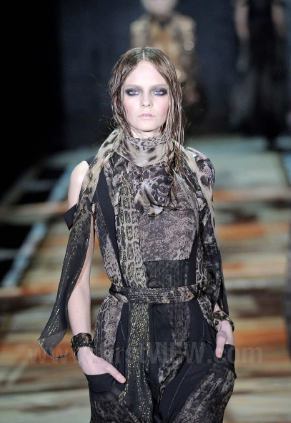 @halitella VERSACE 💜