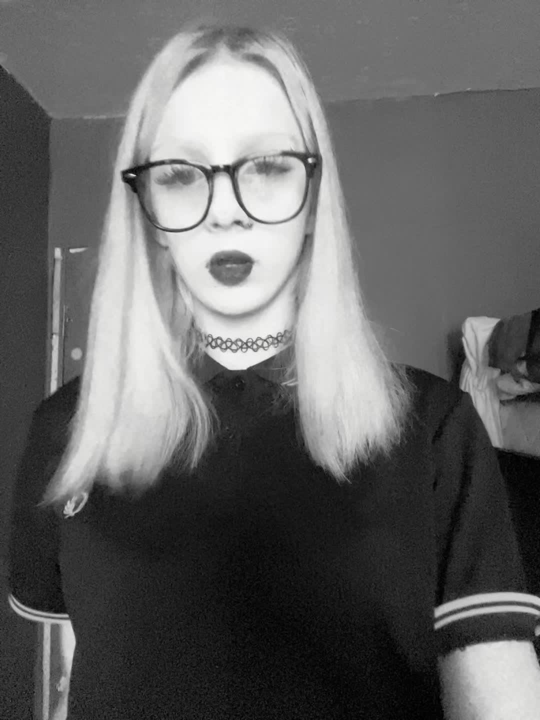 @ТГК: 𝒎𝒊𝒛𝒂𝒏𝒕𝒓𝒐𝒑𝒌𝒂👅