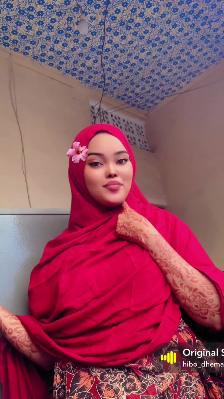 @ROZIINA🇸🇴🩸🦋