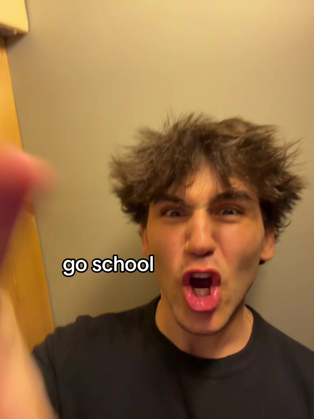 @Leo C