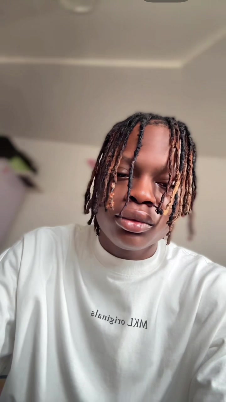 @𝔎𝔦𝔫𝔤 𝔣$𝔡𝔢𝔵🤍