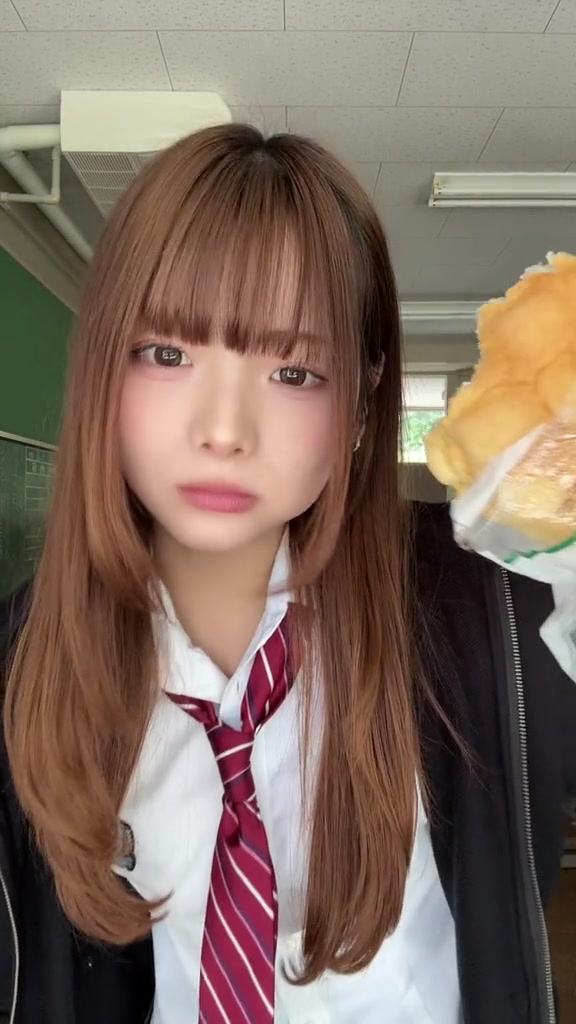 @莉那