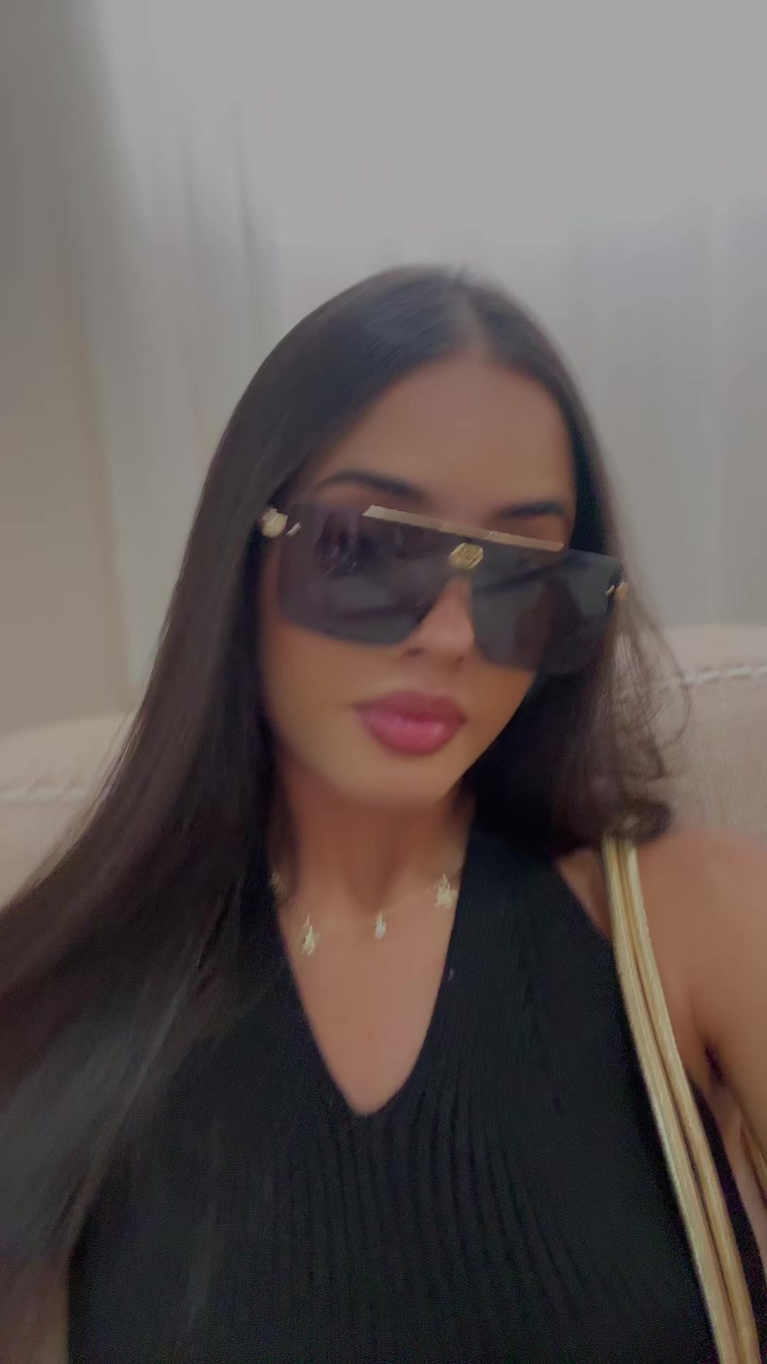 @thaissthefanie_