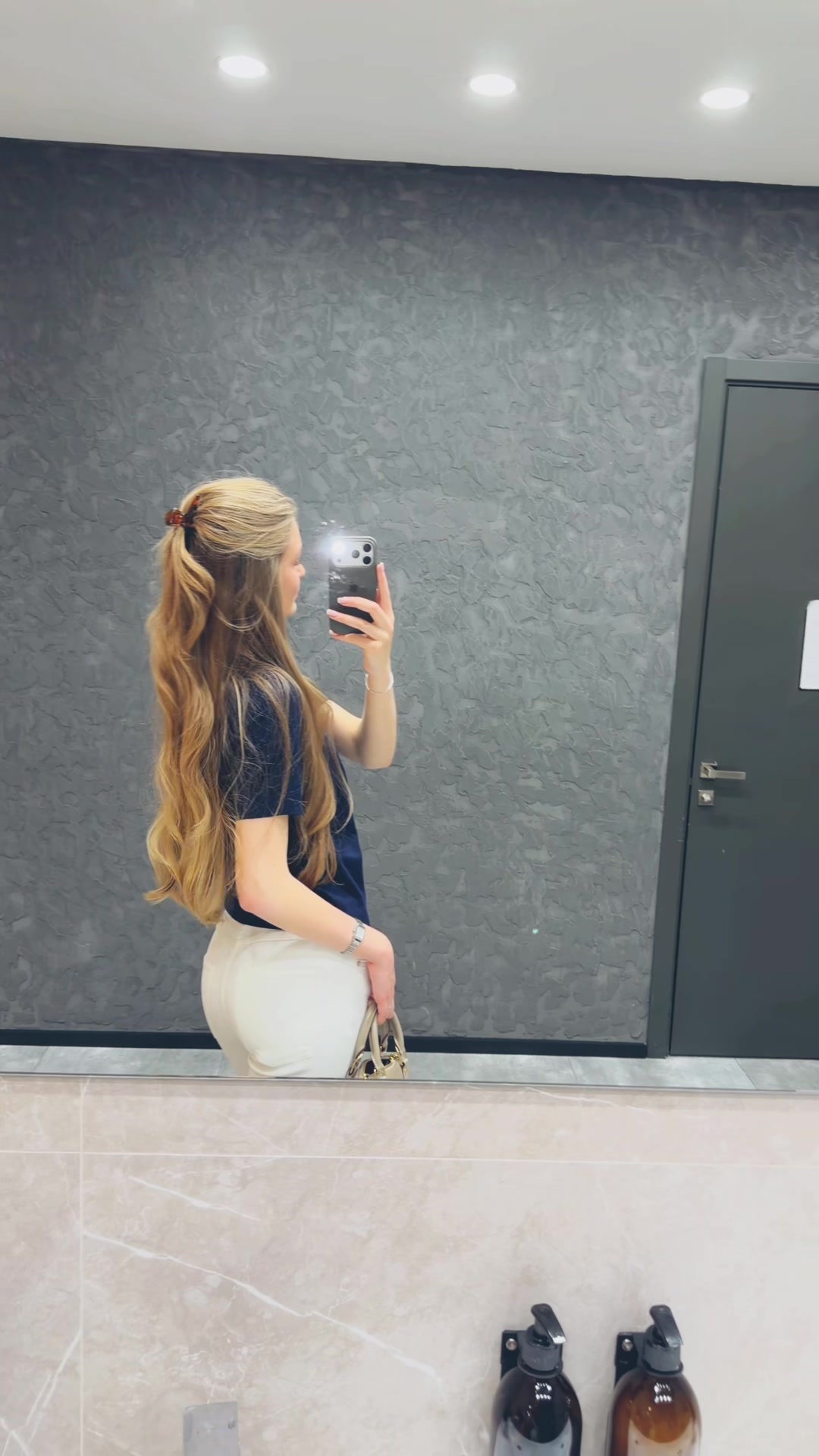 @Polina Lomova